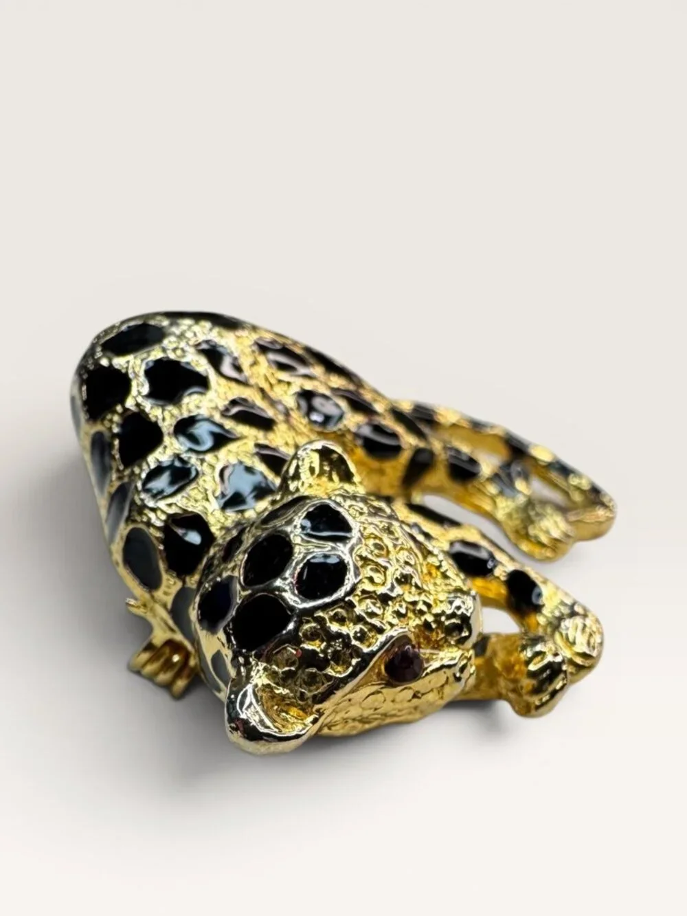 Park Lane 1980s Black Enamel Gold Tone Leopard Brooch Figural Vintage